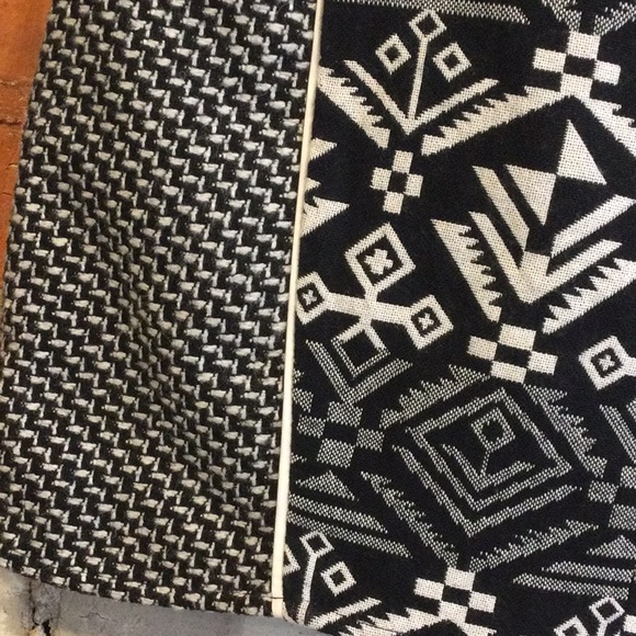 Luytero Aztec Print Mini Skirt Size S - Picture 3 of 6